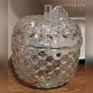 Vintage Jeannette crystal hex apple.